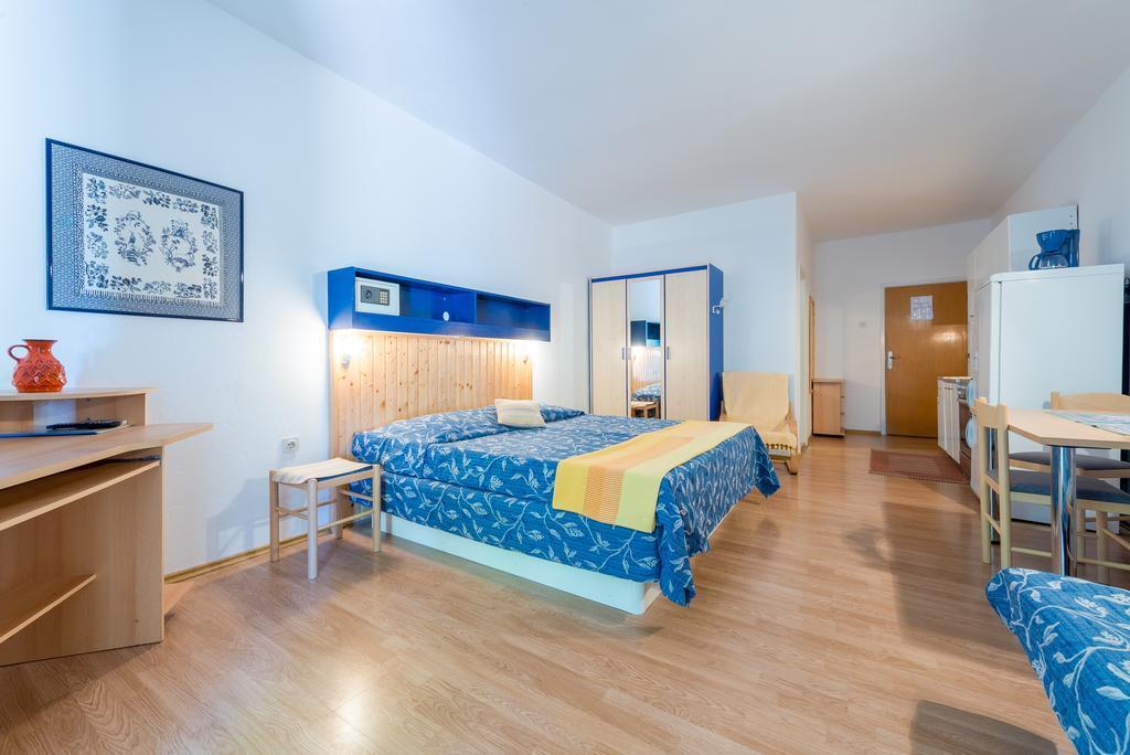 Apartments Giardino ツァヴタット エクステリア 写真