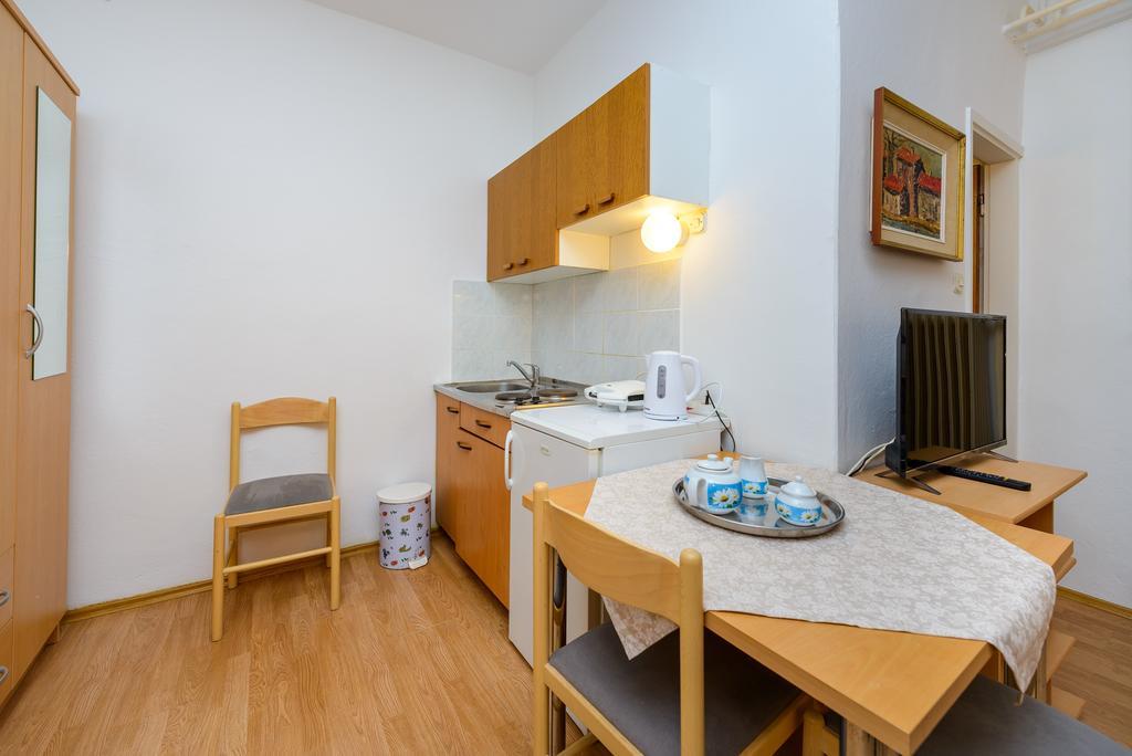 Apartments Giardino ツァヴタット 部屋 写真
